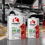 KATMOTO K9 ECO 0W-20 synthetic passenger car engine oil in a modern automotive workshop